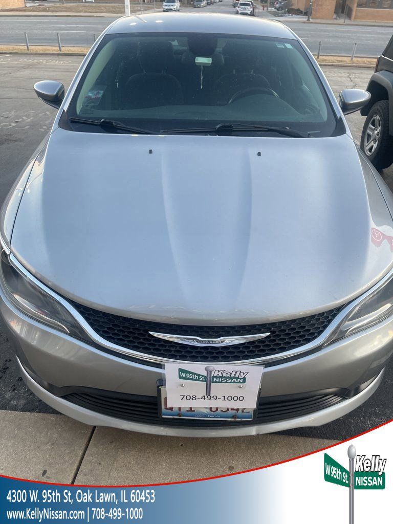 2016 Chrysler 200 LX Sedan FWD