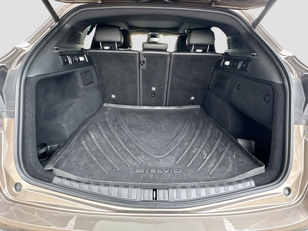 Used 2019  Alfa Romeo Ti image 30