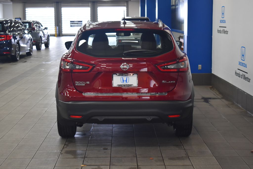 2021 Nissan Rogue Sport SL 4