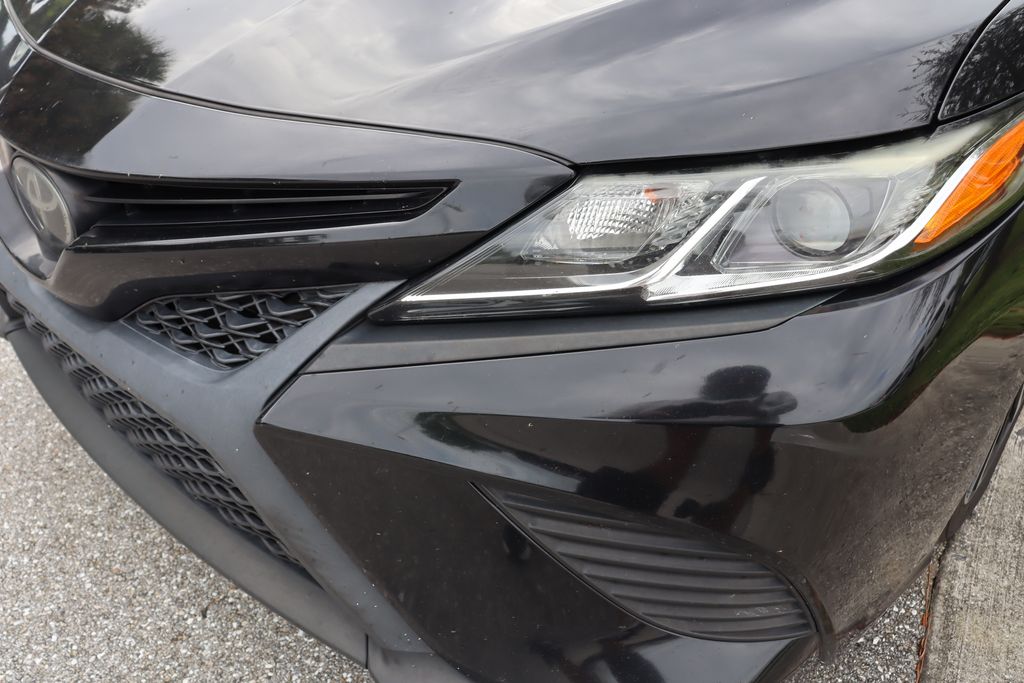 Thumbnail: 2020 Toyota Camry - 3