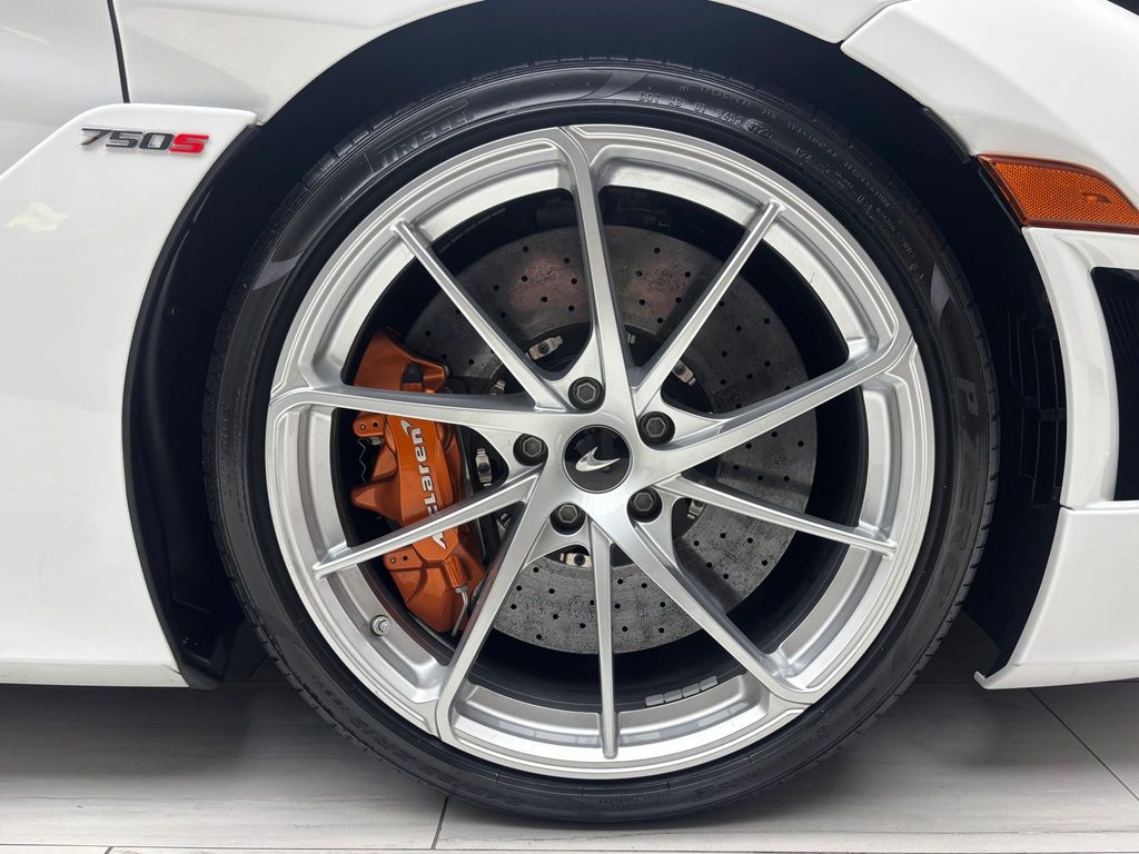 2024 McLaren 750S