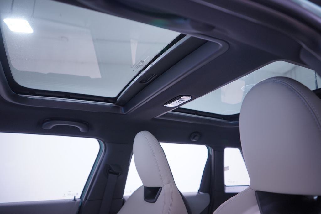 Thumbnail: 2026 MINI Cooper - 8