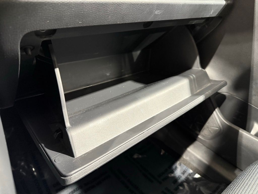 Thumbnail: 2024 Toyota RAV4 - 28