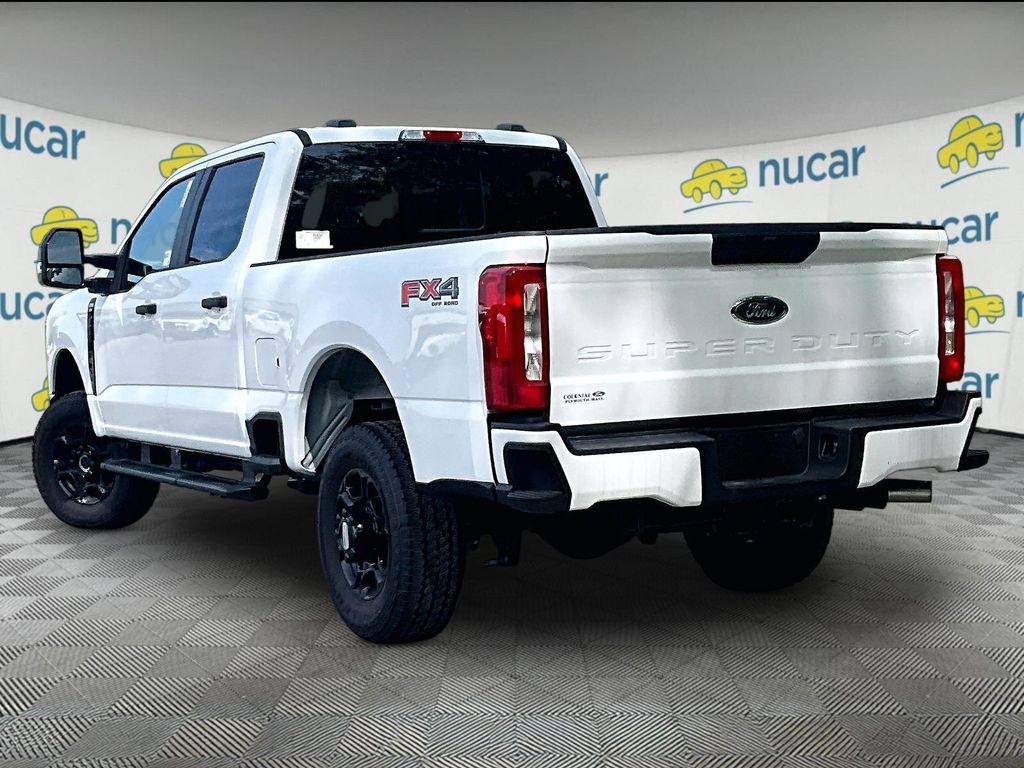 2026 Ford F-350SD — photo 4