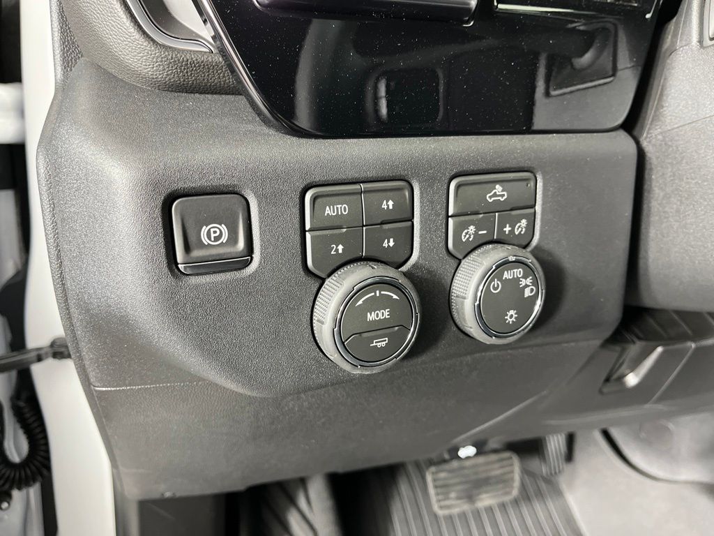 Thumbnail: 2026 Chevrolet Silverado 1500 - 30