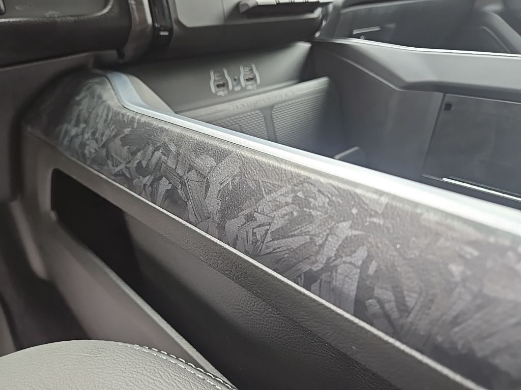 Used 2025 White Ram Big Horn/Lone Star image 43