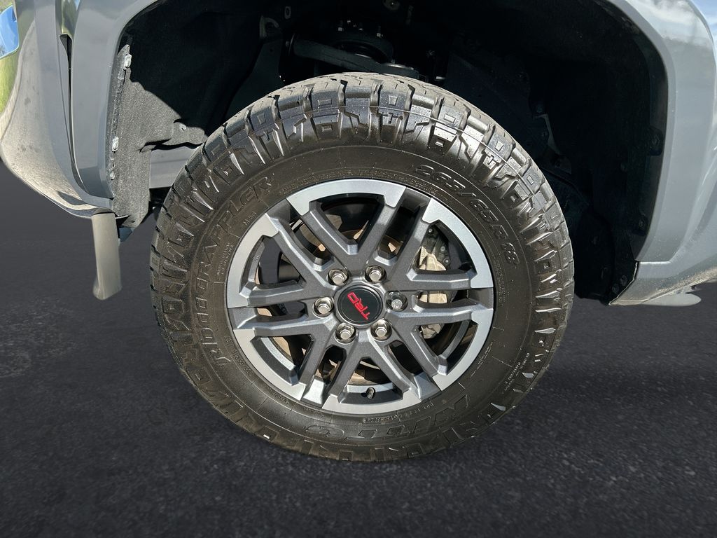 Thumbnail: 2024 Toyota Tacoma - 10