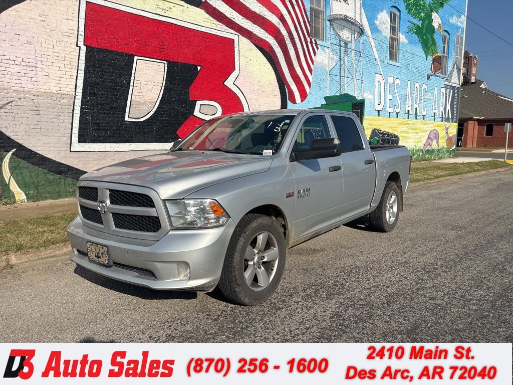 2015 RAM 1500 Express Crew Cab 4WD