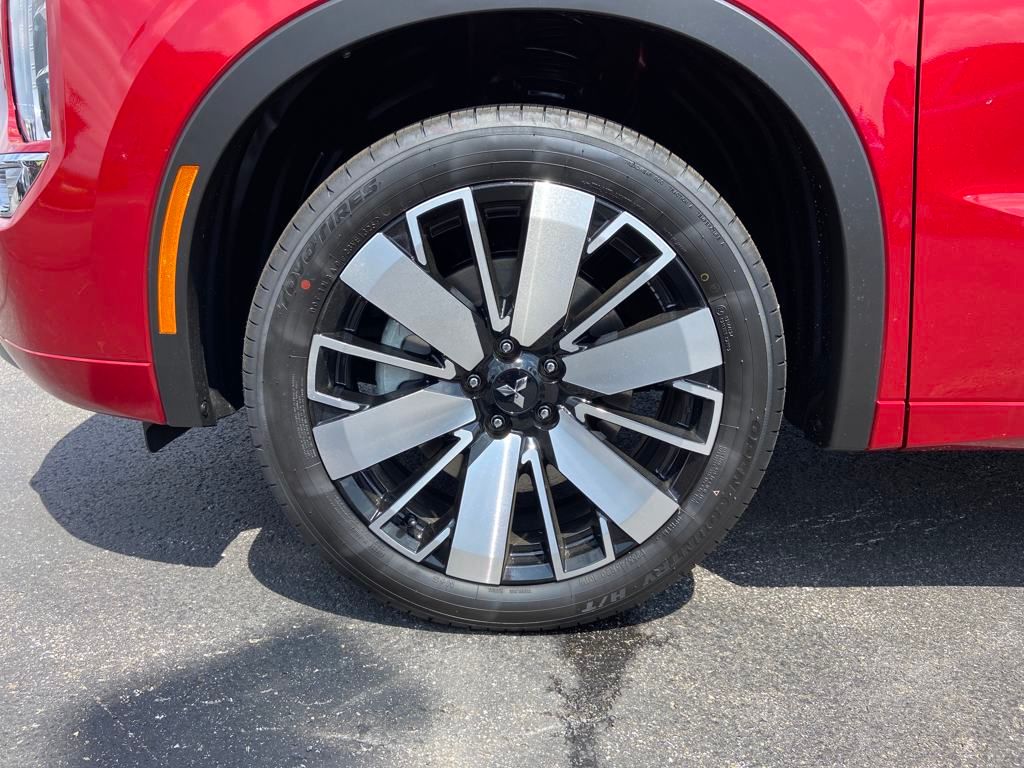 2026 Mitsubishi Outlander SEL - 9