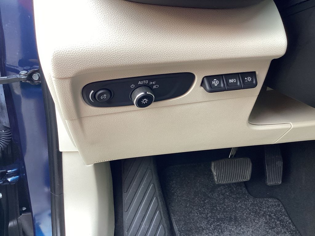 Used 2023 Buick Envision SUV