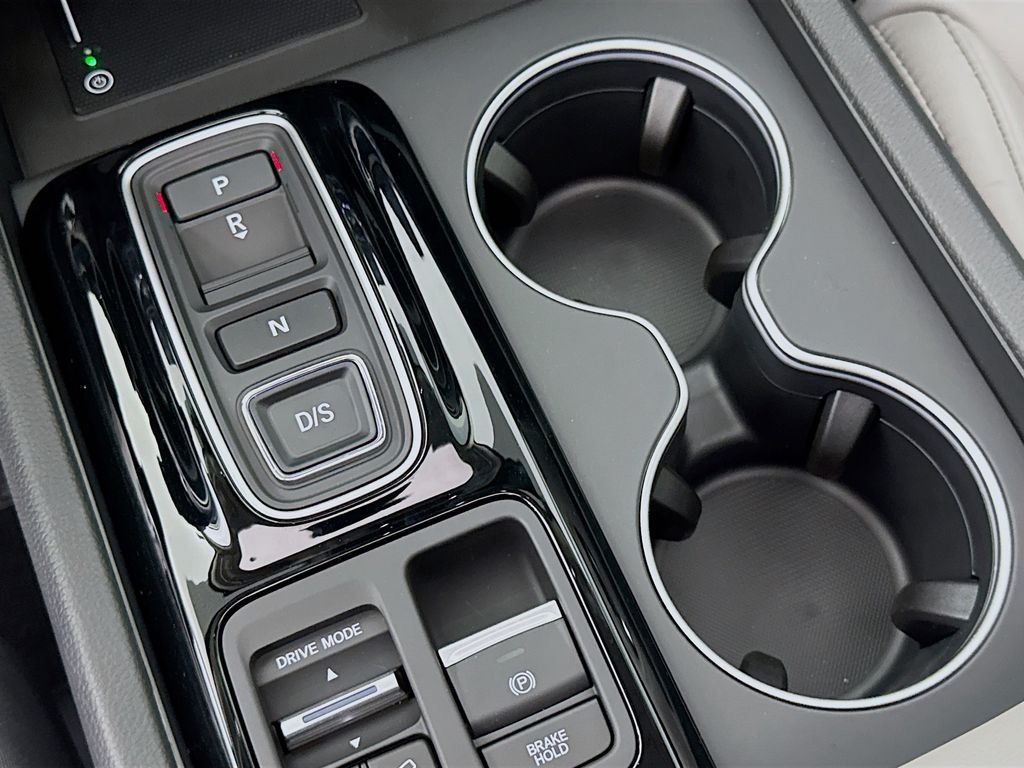 New Car 2025 Honda Pilot  Touring For Sale Under $60,000 In Austin, Texas