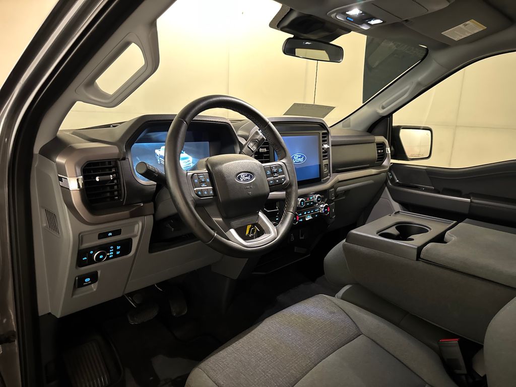 Certified Used 2025  Ford XLT image 5
