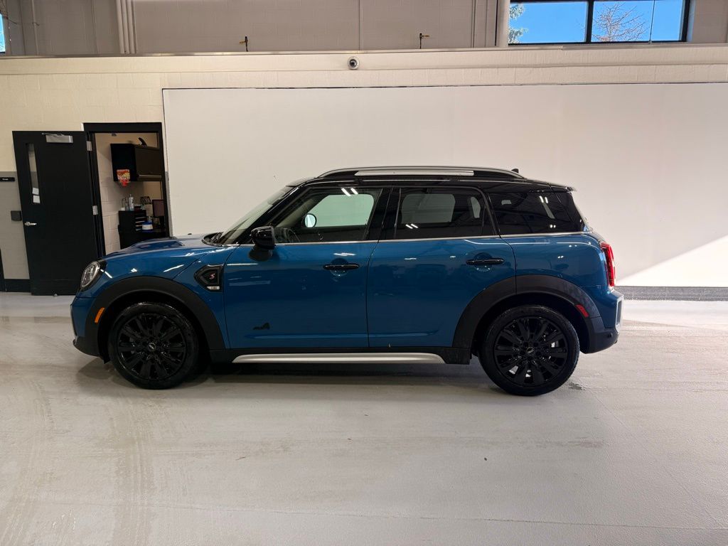 Thumbnail: 2023 MINI Cooper Countryman - 2