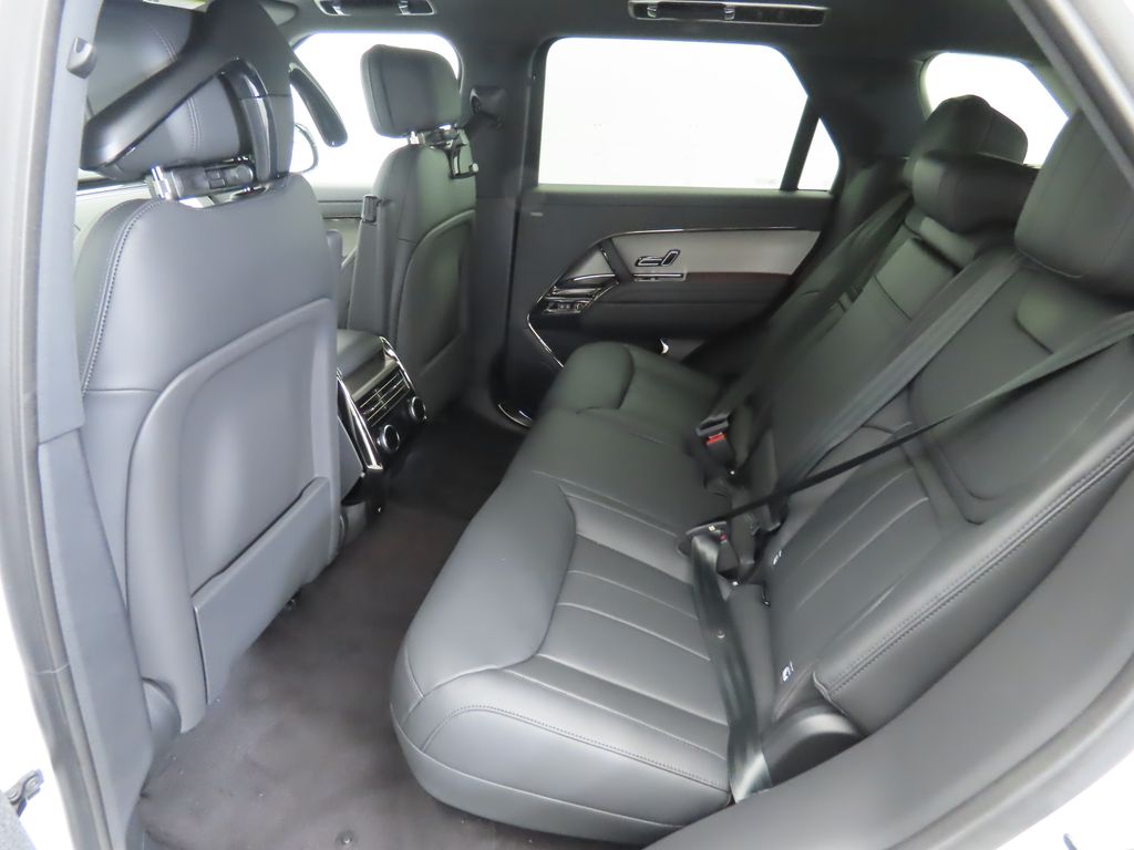 2025 Land Rover Range Rover Sport Dynamic 22