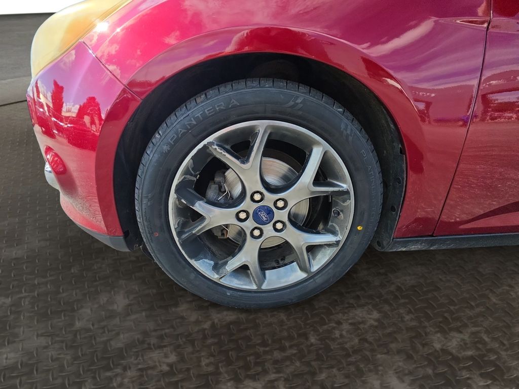 2014 Ford Focus Titanium - 8