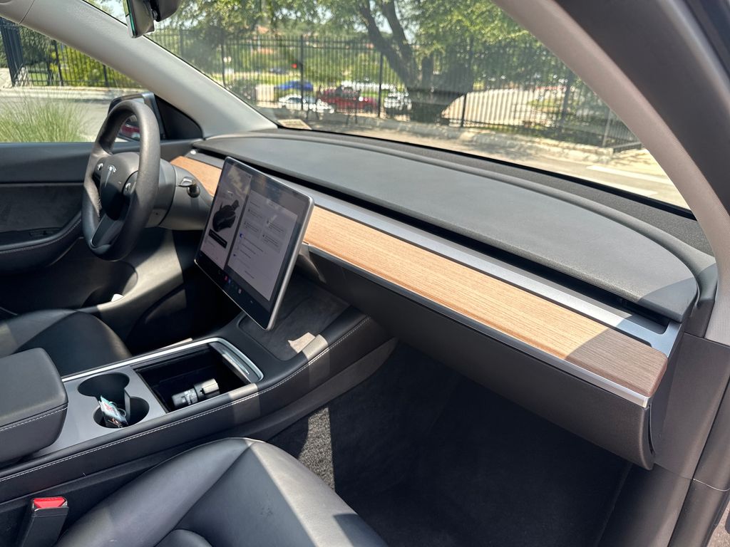 Used Car 2022 Tesla Model Y  Long Range For Sale Under $35,000 In Austin, Texas