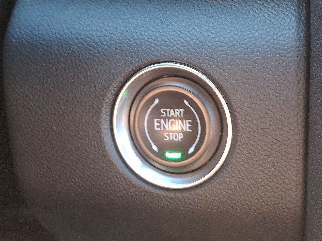 Thumbnail: 2024 GMC Acadia - 25