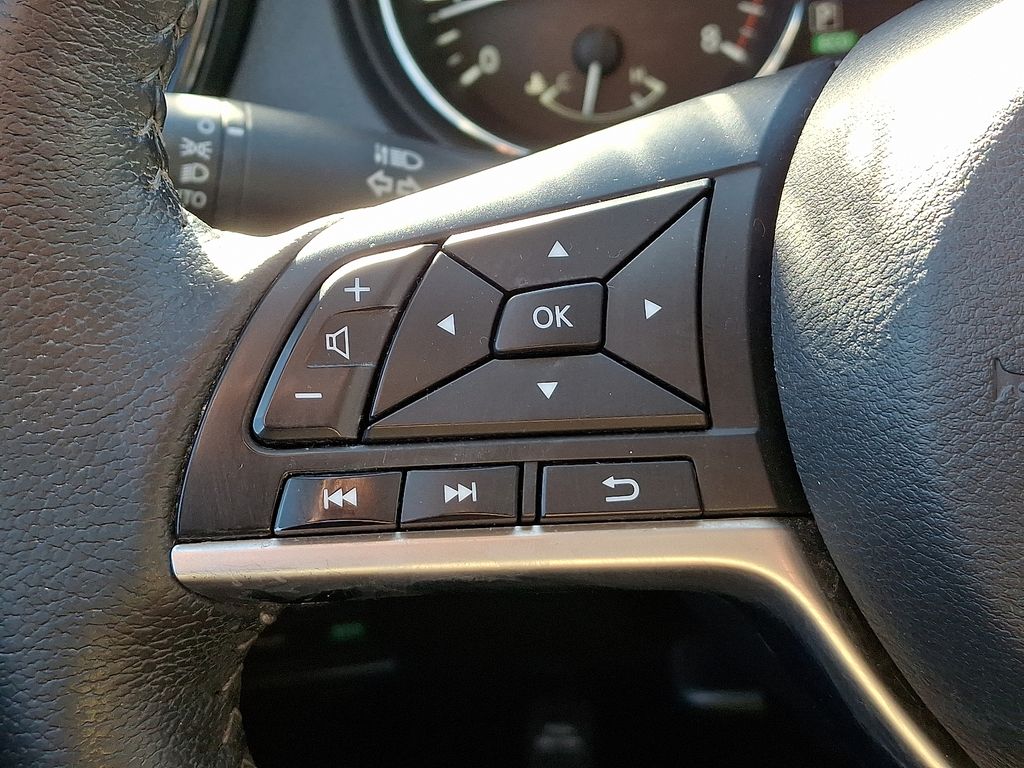 Thumbnail: 2020 Nissan Rogue - 21