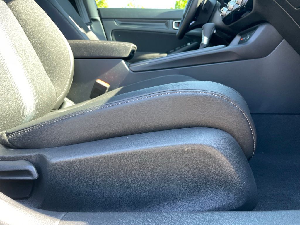 Thumbnail: 2026 Honda Civic - 30