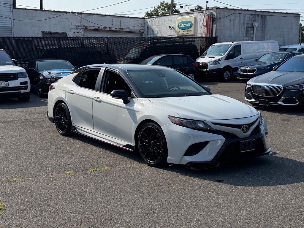 2021 Toyota Camry 3.5 Auto V6 TRD's photo