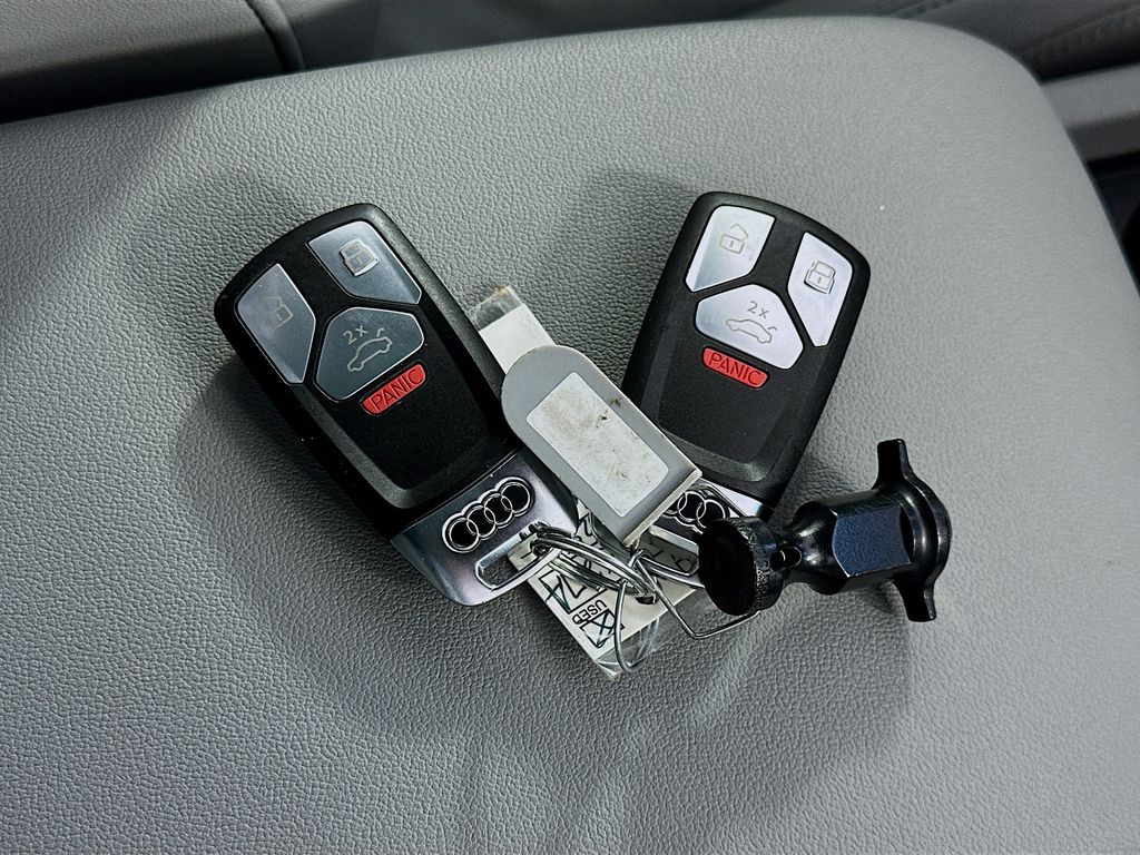AudiQ536