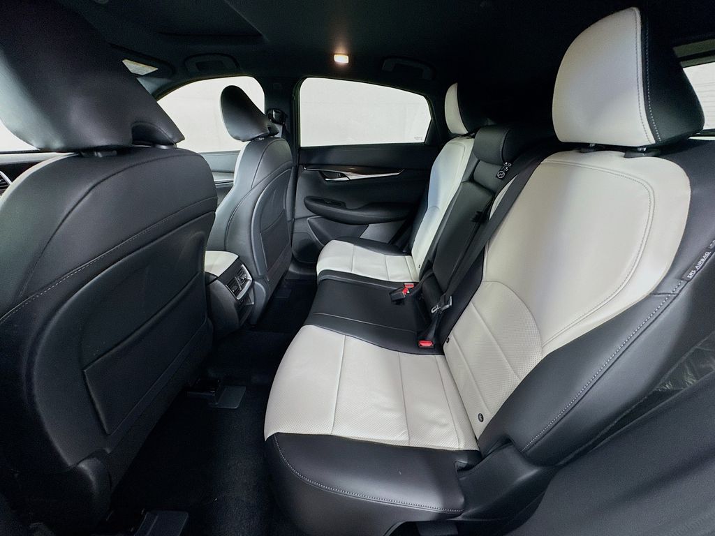 QX55 Luxe