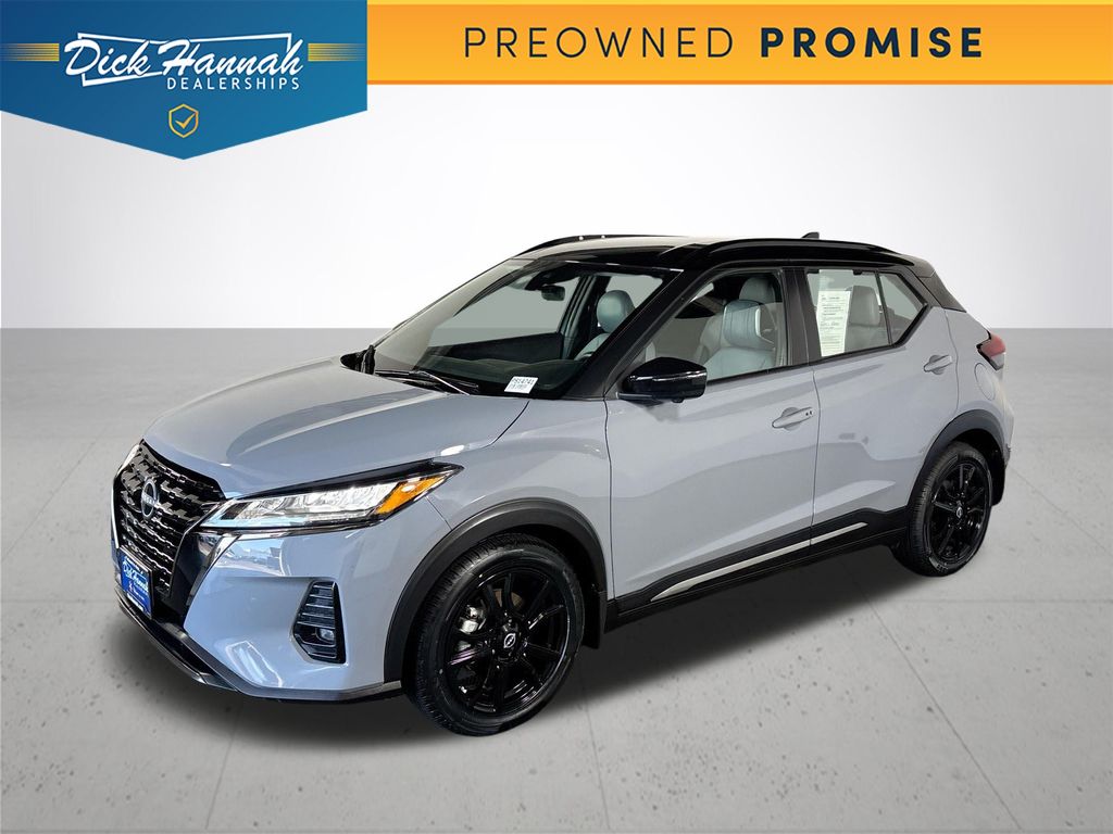 2023 Nissan Kicks SR