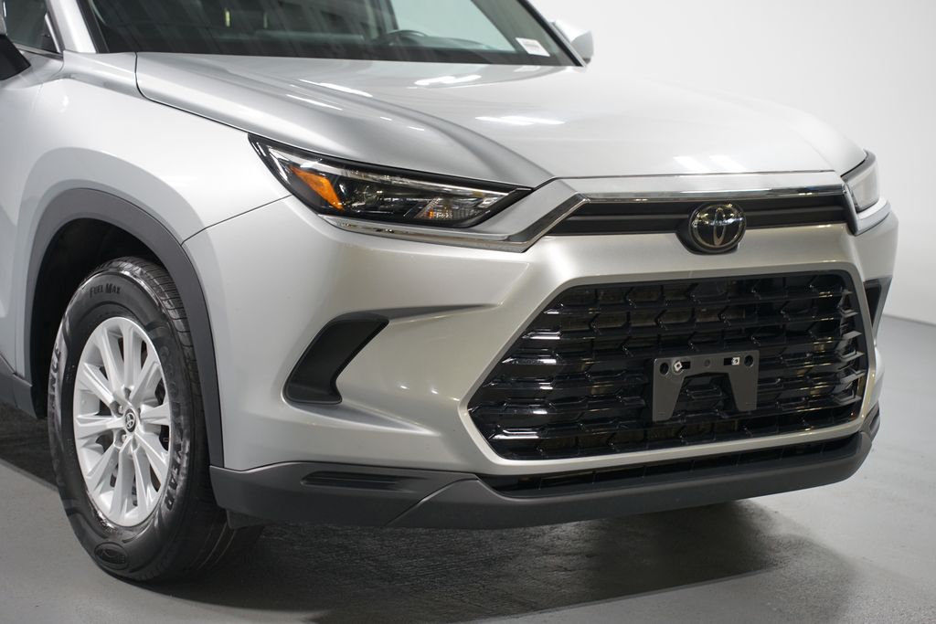 Thumbnail: 2024 Toyota Grand Highlander - 4