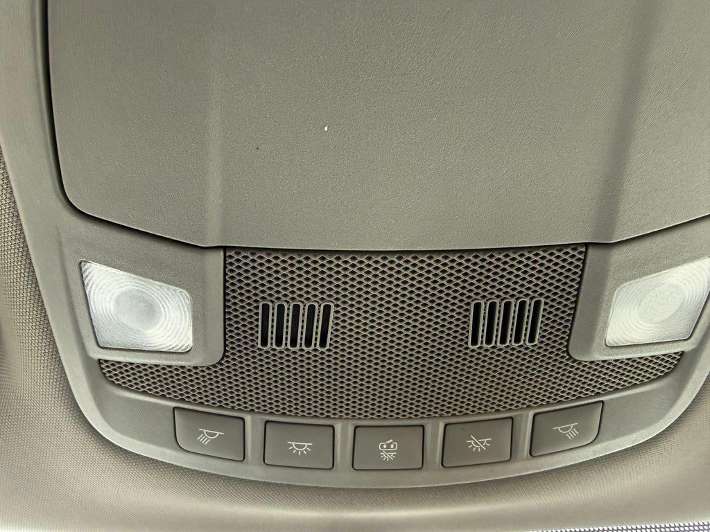 Used 2018 Red Ford XLT image 51