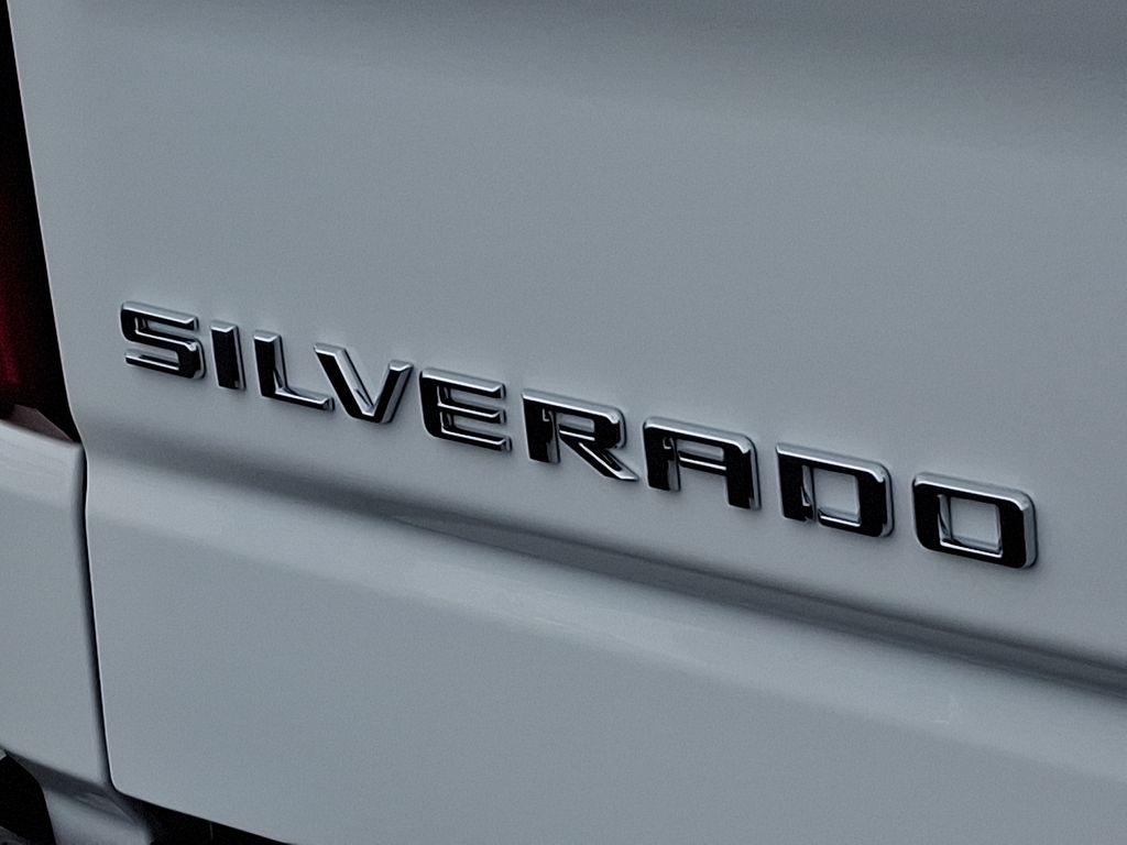 2025 Chevrolet Silverado 1500 WT 11