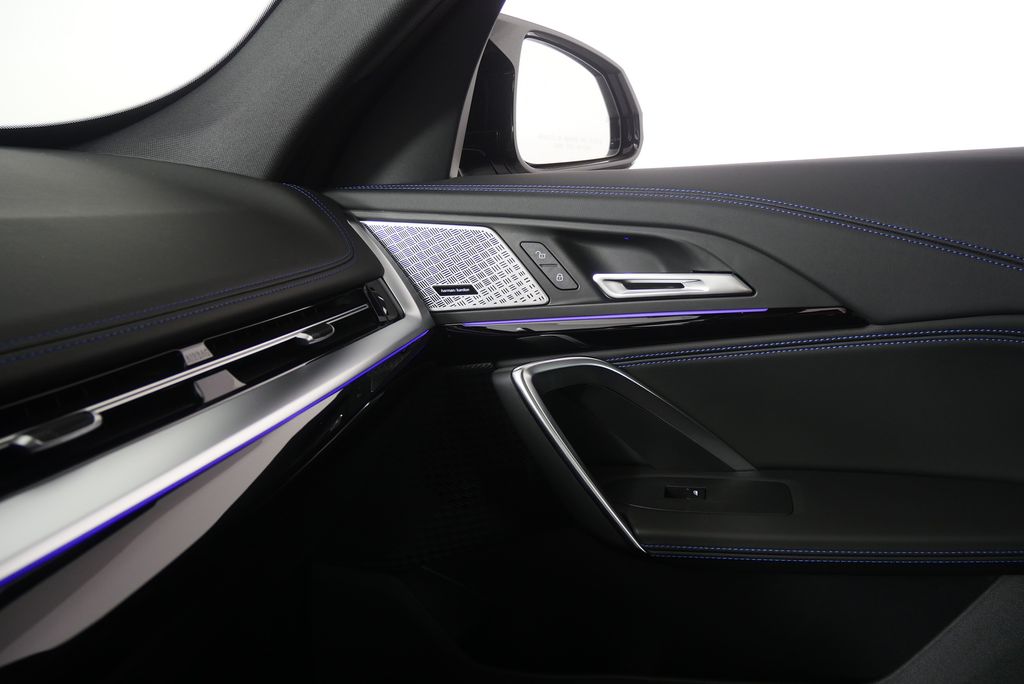 Thumbnail: 2025 BMW X1 - 25