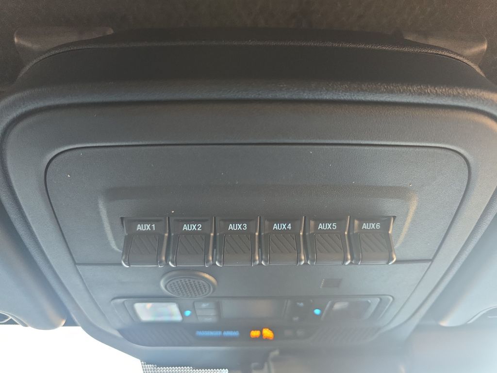 Certified Used 2025 Gray Ford Badlands image 35