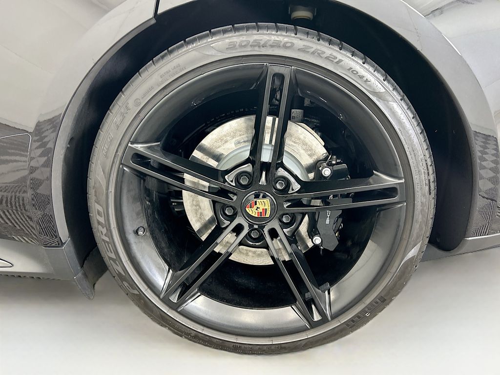 Thumbnail: 2023 Porsche Taycan - 32