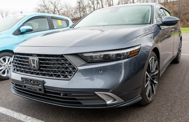 2023 Honda Accord Hybrid Touring FWD