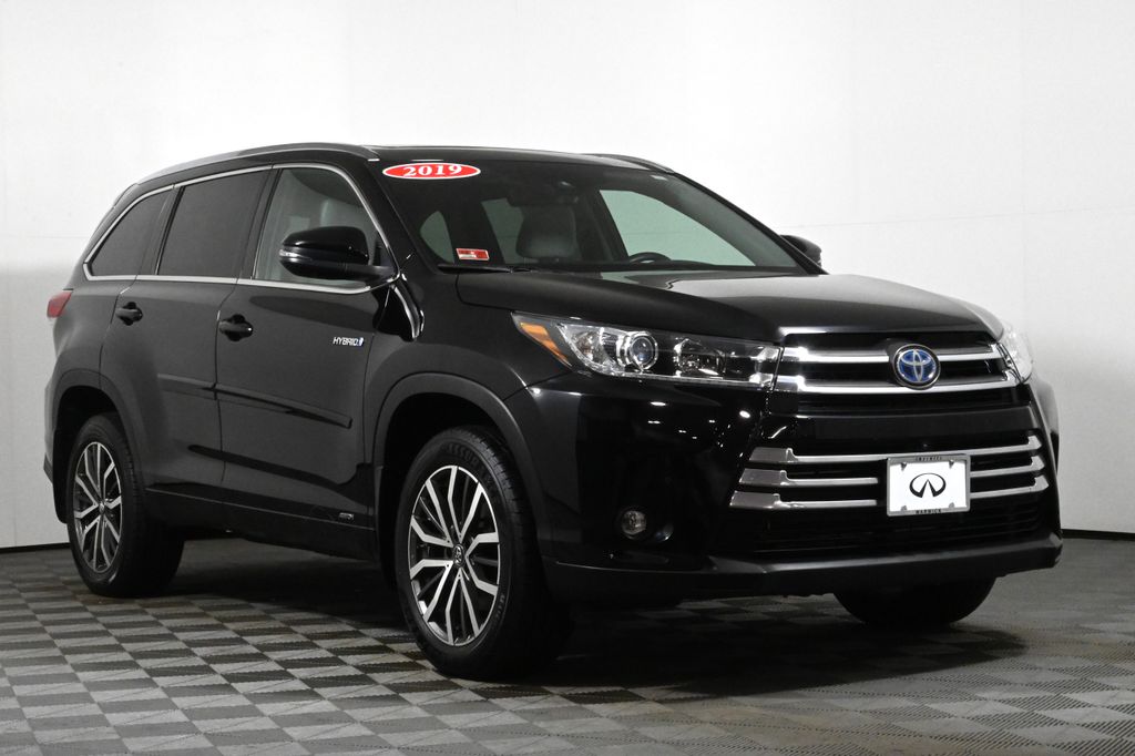 2019 Toyota Highlander Limited Platinum 9