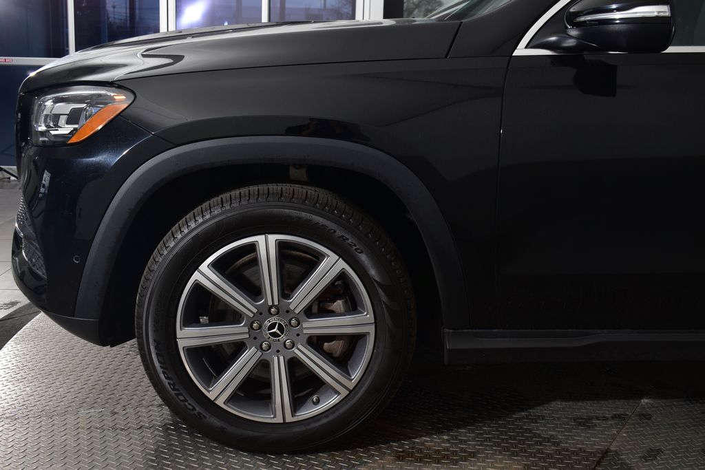 2022 Mercedes-Benz GLS 450 4MATIC 9