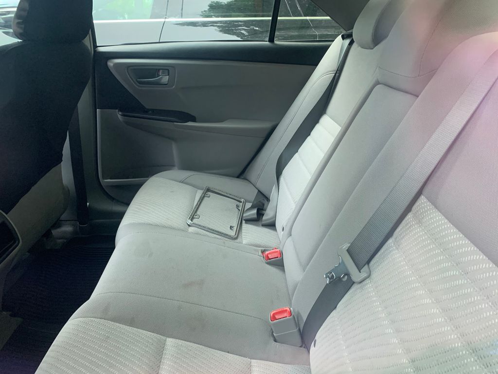 2017 Toyota Camry LE 4