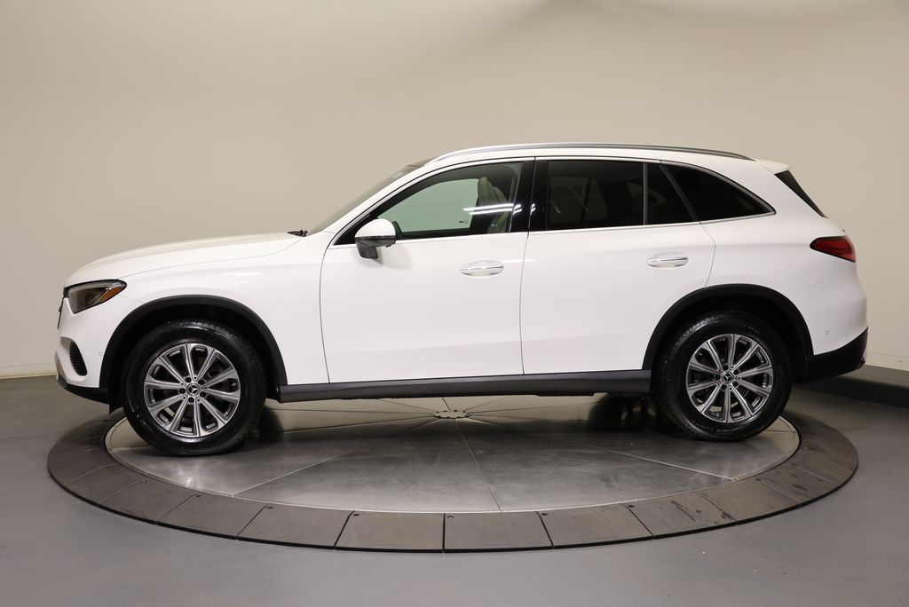 Thumbnail: 2026 Mercedes-Benz GLC - 4
