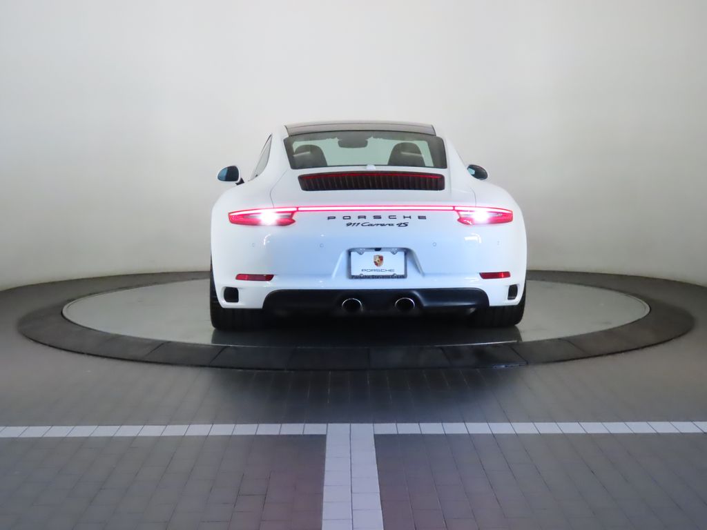 Thumbnail: 2017 Porsche 911 - 6