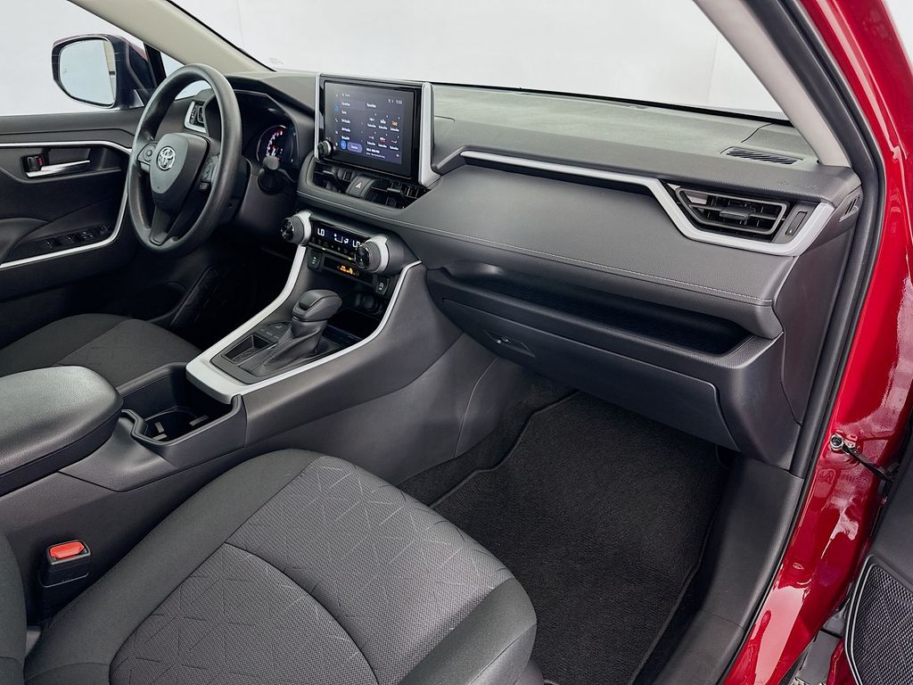 Thumbnail: 2025 Toyota RAV4 - 29