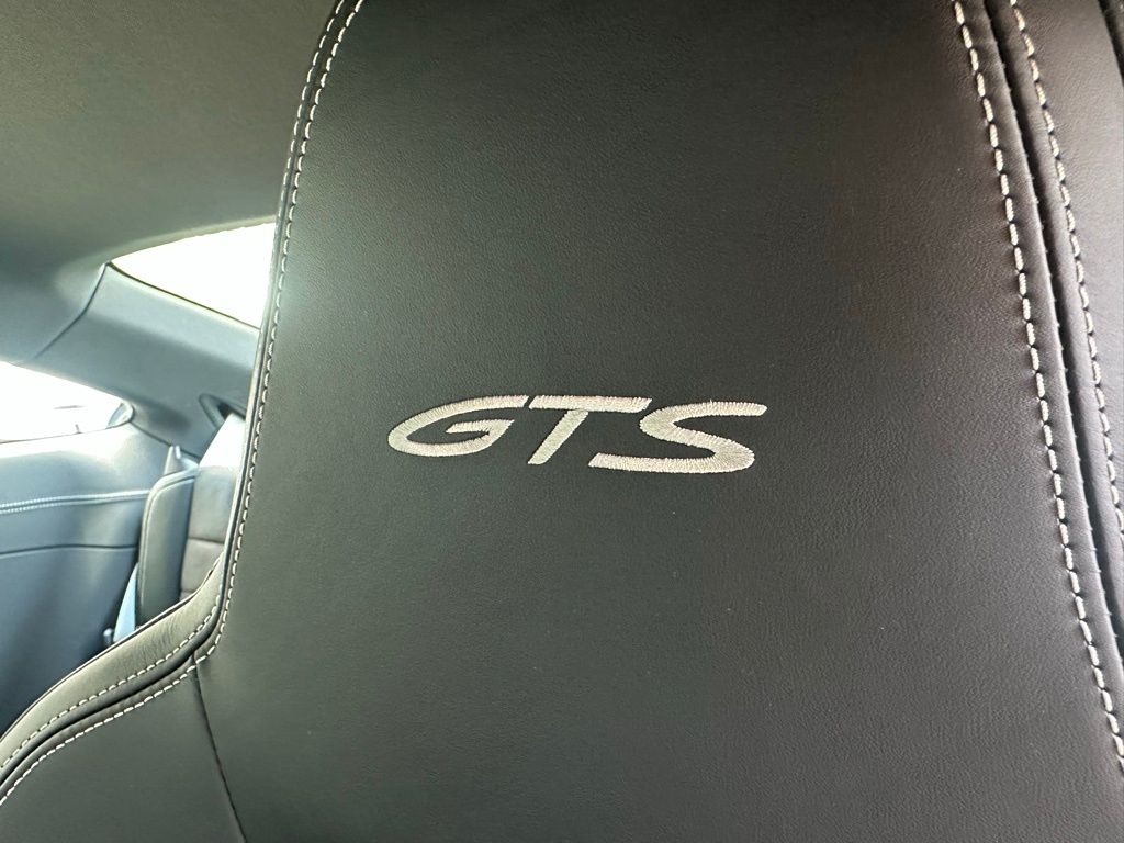 2024 Porsche 911 Carrera S 18
