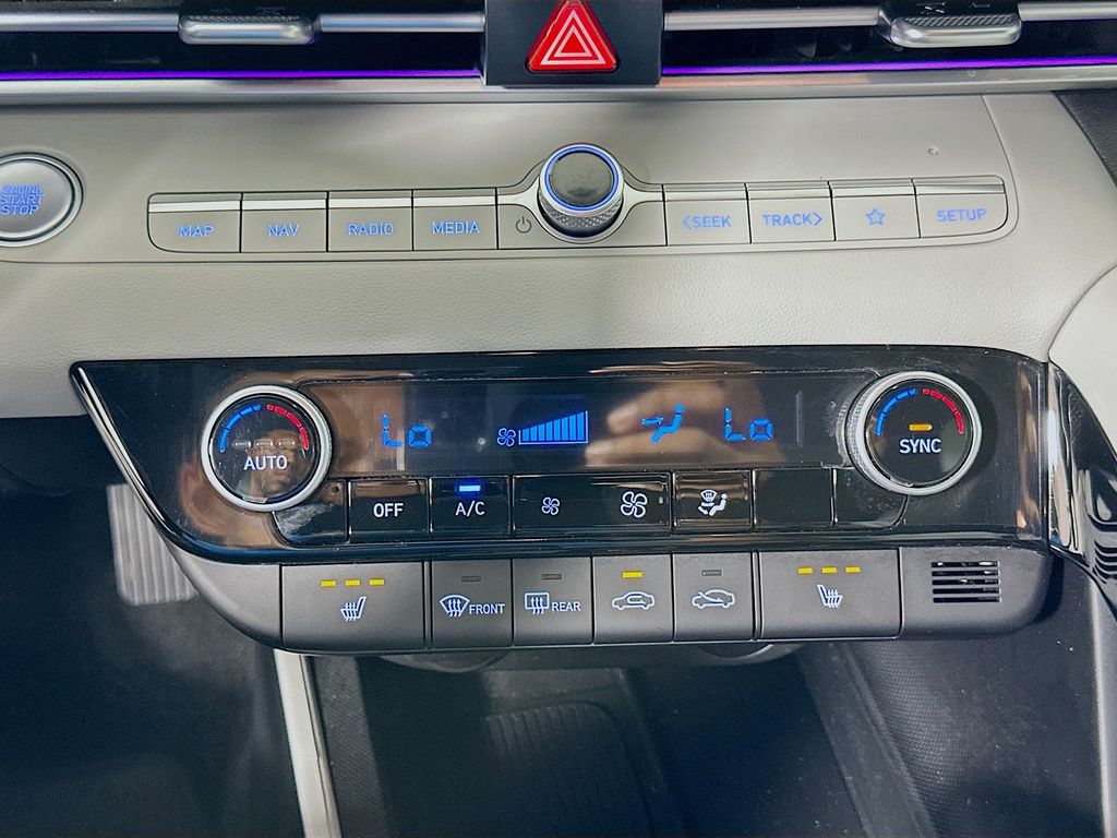 Thumbnail: 2024 Hyundai Elantra - 16