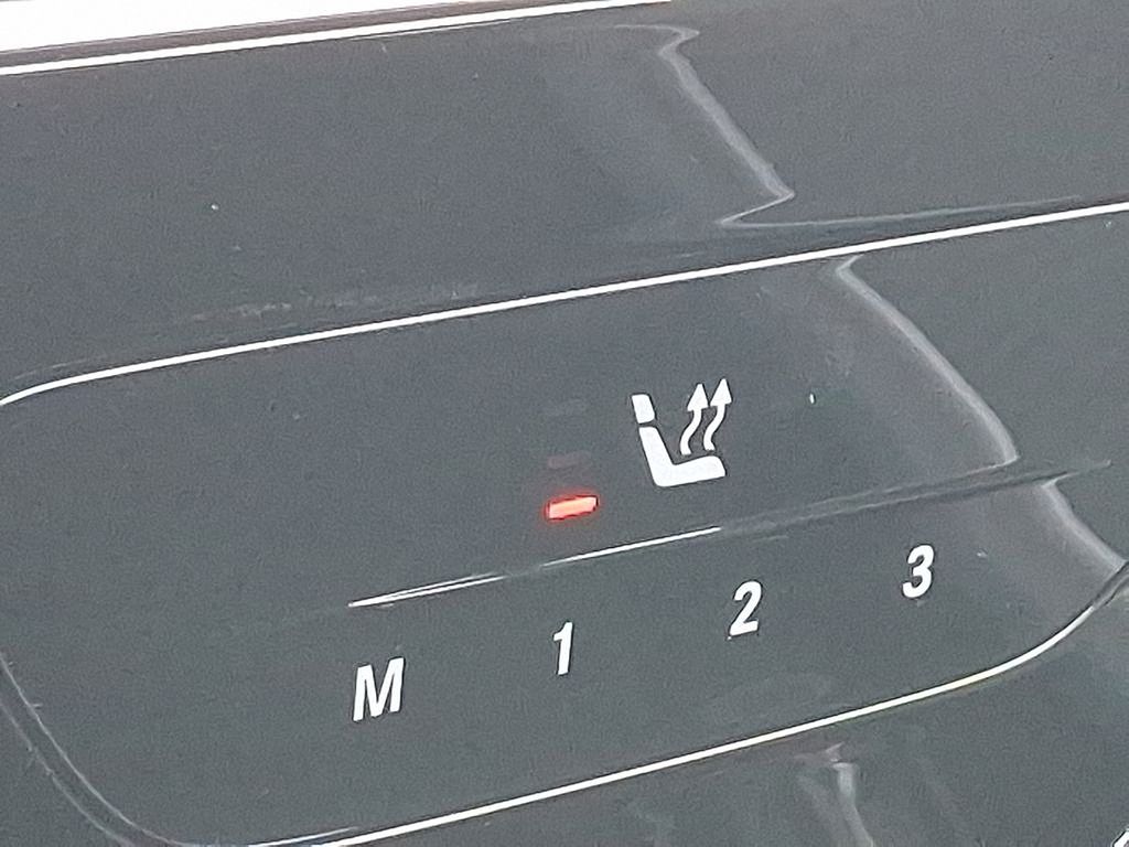 Thumbnail: 2025 Mercedes-Benz C-Class - 19