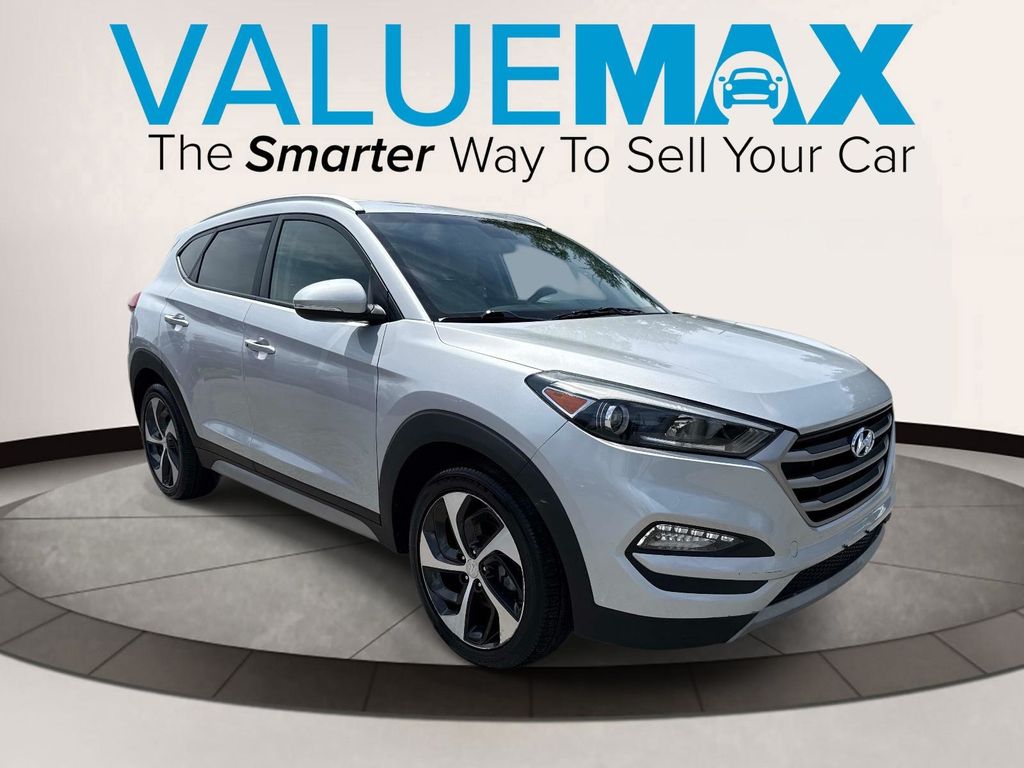 Winter White 2017 Hyundai Tucson SUV / Crossover All-Wheel Drive 7-Speed Automatic