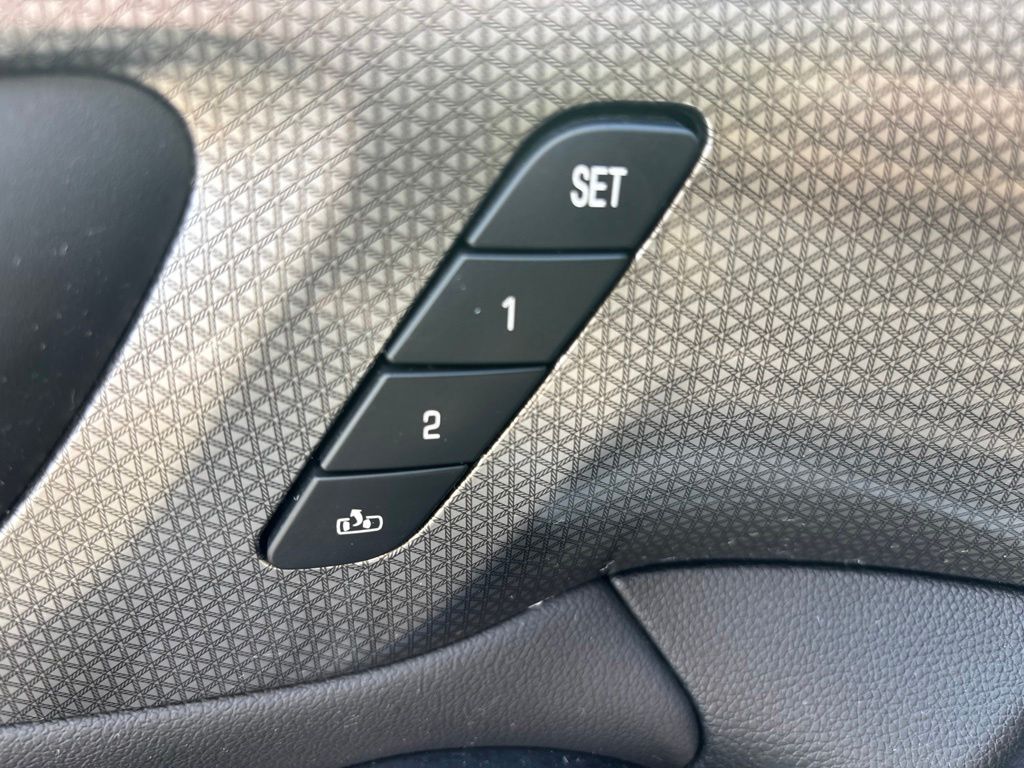 Used 2023 Chevrolet Traverse SUV