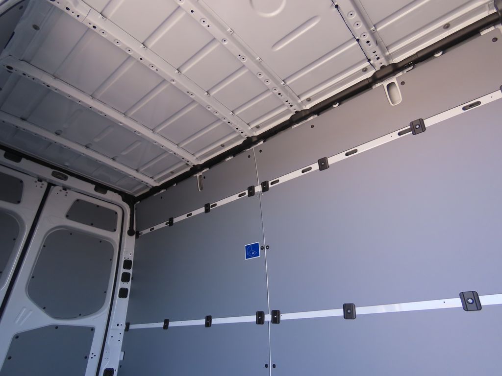 2025 Mercedes-Benz Sprinter 2500 27