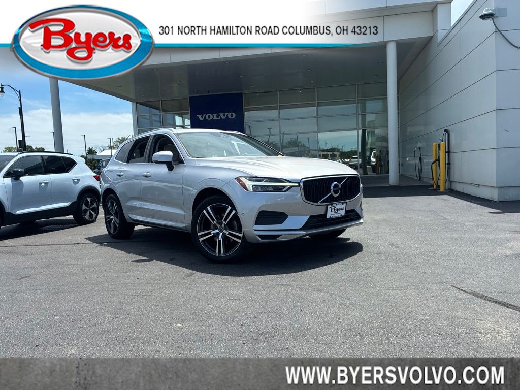 Bright Silver Metallic 2019 Volvo XC60 T5 Momentum AWD SUV / Crossover All-Wheel Drive Automatic
