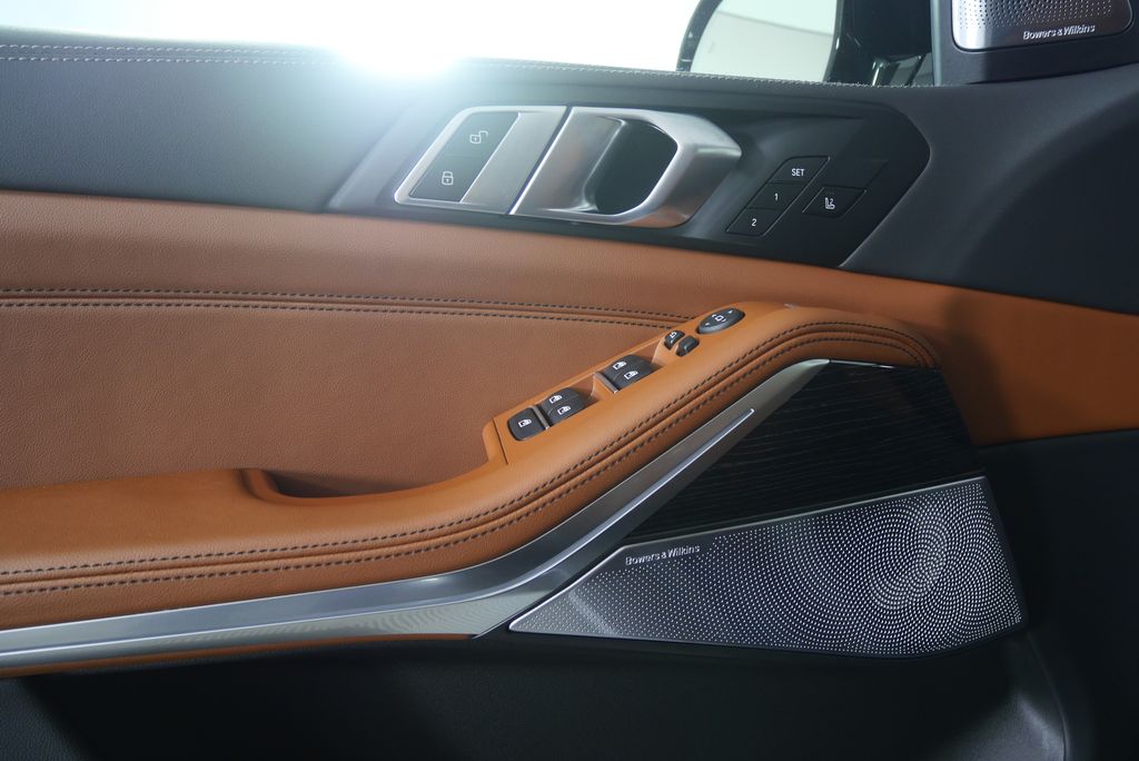 Thumbnail: 2026 BMW X5 - 8