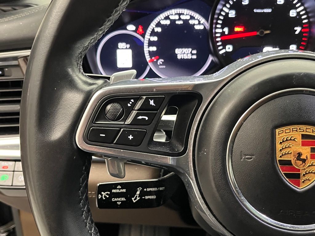 Thumbnail: 2018 Porsche Panamera - 11