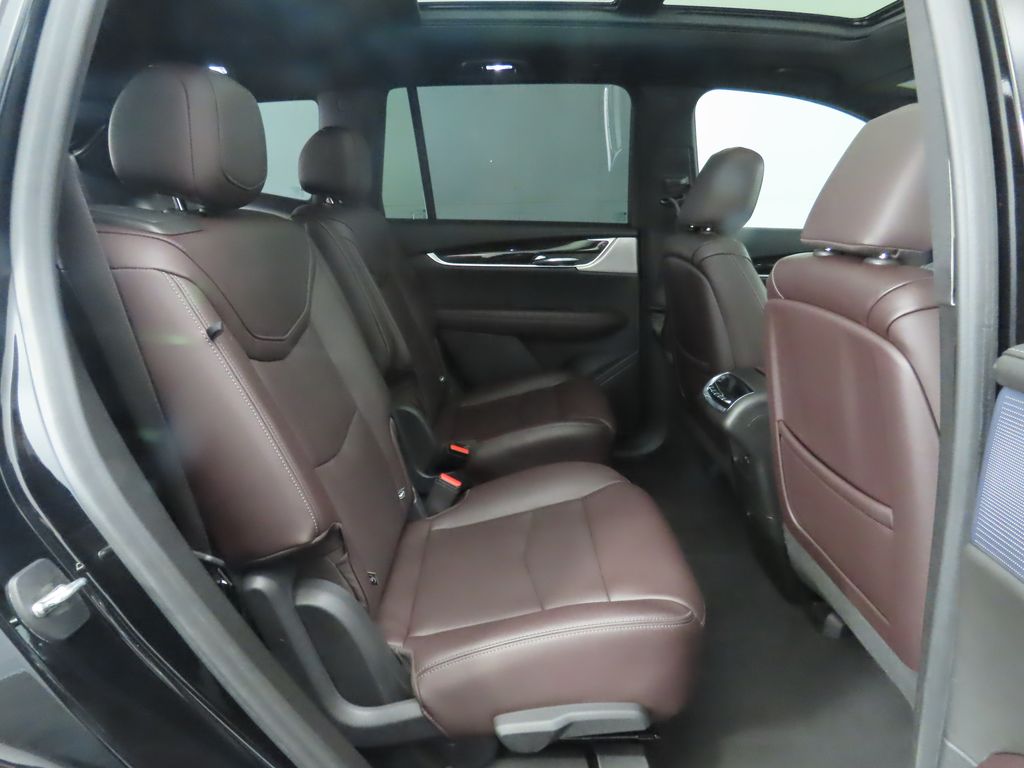 Thumbnail: 2020 Cadillac XT6 - 23